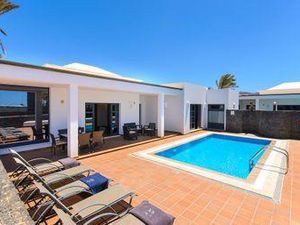 22440529-Ferienhaus-6-Playa Blanca-300x225-2