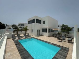 23516910-Ferienhaus-4-Playa Blanca-300x225-1