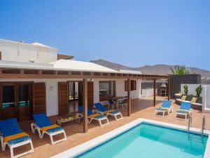 24048670-Ferienhaus-6-Playa Blanca-300x225-0