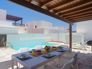 24052287-Ferienhaus-6-Playa Blanca-300x225-2