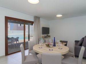 24052287-Ferienhaus-6-Playa Blanca-300x225-5