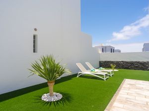 24052287-Ferienhaus-6-Playa Blanca-300x225-4