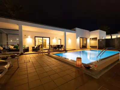 PoolOfHouse