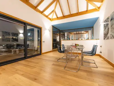 DiningRoom