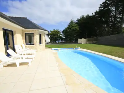 PoolOfHouse