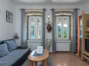 18697778-Ferienhaus-5-Plomin Luka-300x225-1