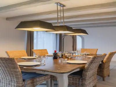 DiningRoom