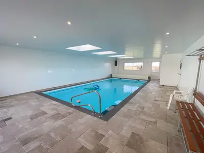 PoolOfHouse