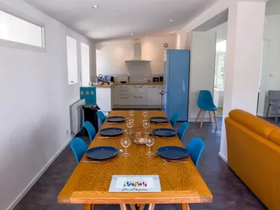 DiningRoom