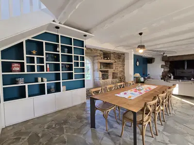 DiningRoom