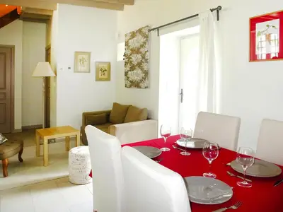 DiningRoom