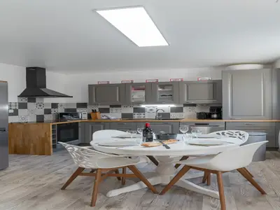 DiningRoom