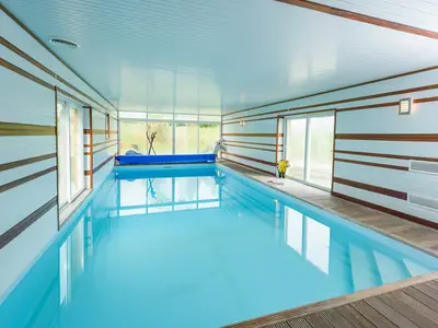 PoolOfHouse