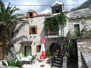 22436969-Ferienhaus-5-Podgora-300x225-0