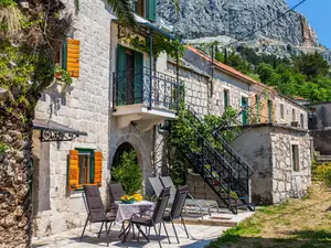 Ferienhaus für 4 Personen (100 m²) in Podgora