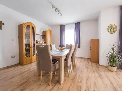 DiningRoom