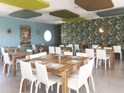 DiningRoom