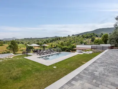 pool pool