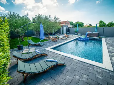 pool