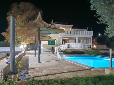 pool