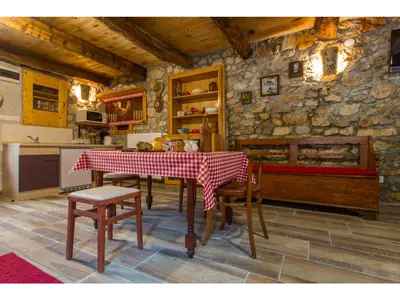 DiningRoom