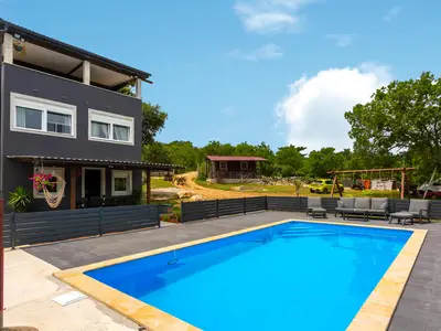 pool