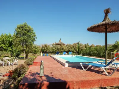 PoolOfHouse
