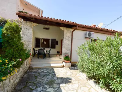 Ferienhaus für 4 Personen (50 m²) in Pomer 2/10