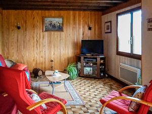 23723780-Ferienhaus-7-Pontarlier-300x225-1