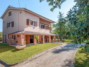 Ferienhaus für 8 Personen (210 m²) in Ponzano Di Fermo