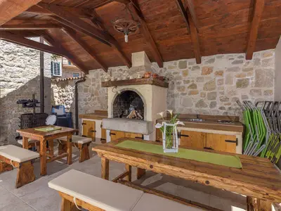 Ferienhaus für 8 Personen (199 m²) in Dračevac 3/10