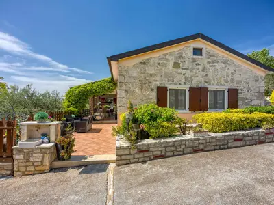 Ferienhaus für 4 Personen (100 m²) in Dračevac 8/10