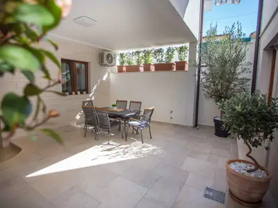 Ferienhaus für 6 Personen (84 m²) in Poreč 1/10
