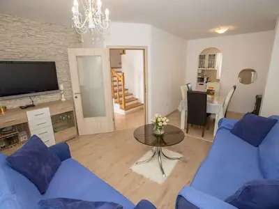 Ferienhaus für 6 Personen (200 m²) in Poreč 1/10