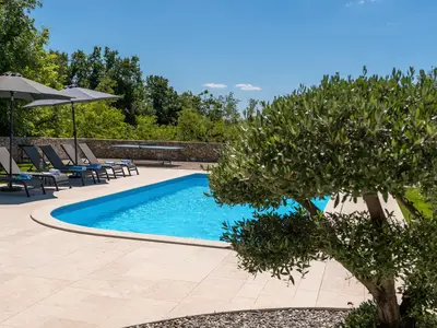 pool