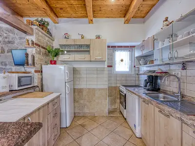 Ferienhaus für 4 Personen (100 m²) in Dračevac 6/10