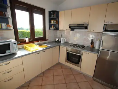 Ferienhaus für 6 Personen (130 m²) in Dračevac 10/10