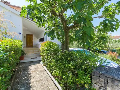 Ferienhaus für 8 Personen (200 m²) in Poreč 3/10