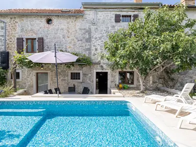 Ferienhaus für 12 Personen (260 m²) in Dračevac 1/10