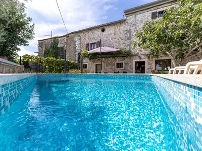 Ferienhaus für 12 Personen (260 m²) in Dračevac 2/10