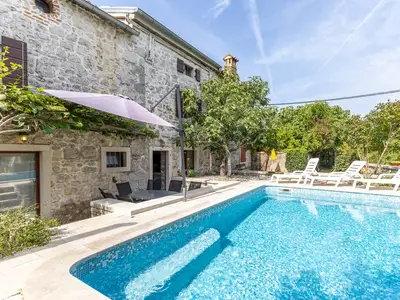 Ferienhaus für 12 Personen (260 m²) in Dračevac 3/10