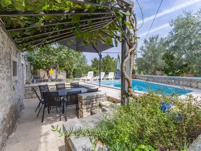 Ferienhaus für 12 Personen (260 m²) in Dračevac 5/10