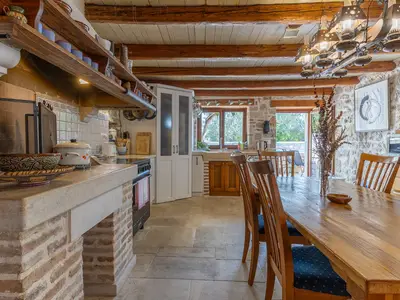 Ferienhaus für 12 Personen (260 m²) in Dračevac 6/10