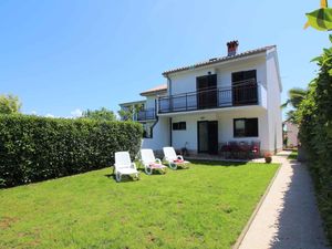 23768405-Ferienhaus-7-Poreč-300x225-0