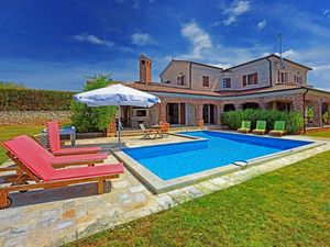 23949632-Ferienhaus-8-Poreč-300x225-5