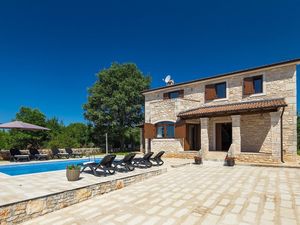 23949637-Ferienhaus-8-Poreč-300x225-5