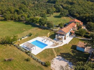 23949785-Ferienhaus-6-Poreč-300x225-1