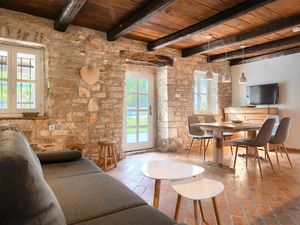 23949785-Ferienhaus-6-Poreč-300x225-2