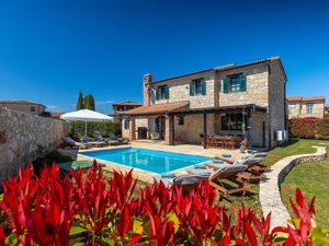 23949821-Ferienhaus-8-Poreč-300x225-0