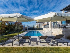 23950089-Ferienhaus-8-Poreč-300x225-3